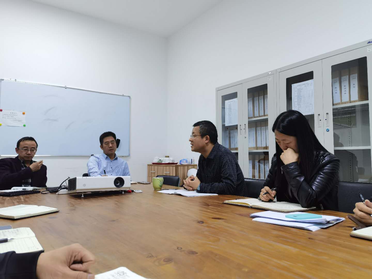 公司召开温室运营事业部总经理鹿涛见面会